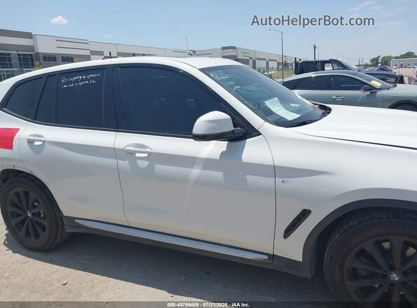 5UXTR9C59KLR07070 2019 BMW X3 White Սալոնի հետևի տեսք