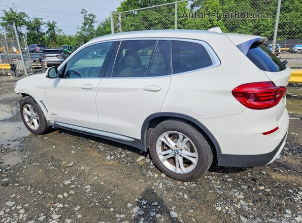 5UXTR9C5XJLC79831 2018 BMW X3 White Trasero izquierdo