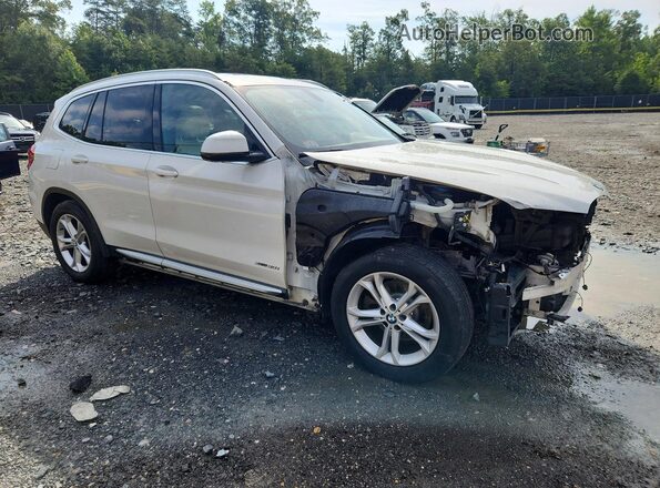 5UXTR9C5XJLC79831 2018 BMW X3 White Delantero derecho