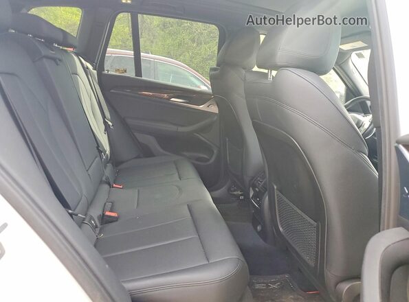 5UXTR9C5XKLE11567 2019 BMW X3 White Вид задньої частини салону