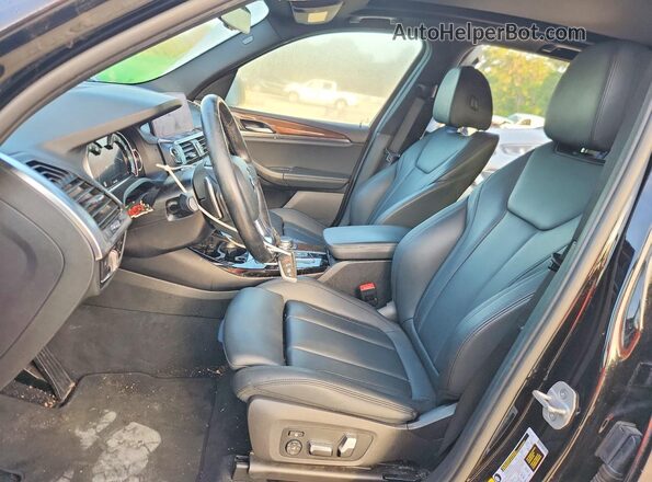 5UXTR9C5XKLP94410 2019 BMW X3 Черный Вид салона спереди