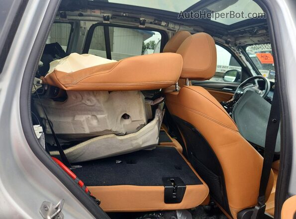 5UXTS1C05M9F02501 2021 BMW X3 Silver Rear interior view