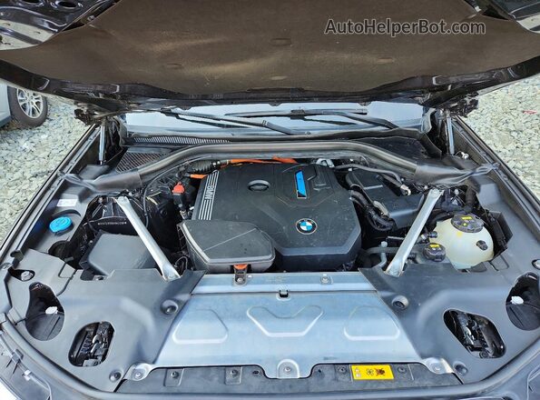 5UXTS1C09M9H01258 2021 BMW X3 Black Շարժիչի բաժամունքի տեսք