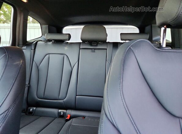 5UXTS1C09M9H01258 2021 BMW X3 Black Հետևի նստատեղերի տեսք