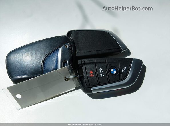 5UXTS3C50J0Z00543 2018 BMW X3 Blue Dashboard view