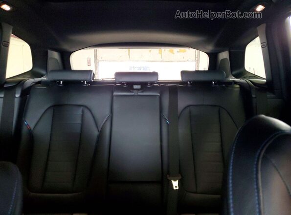 5UXTS3C52J0Z01872 2018 BMW X3 Белый Вид задних сидений