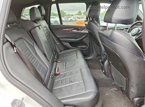 5UXTS3C52KLR73350 2019 BMW X3 Белый Вид задней части салона