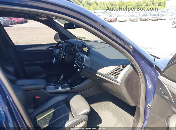 5UXTS3C57J0Y97155 2018 BMW X3 Blue Widok wnętrza z przodu