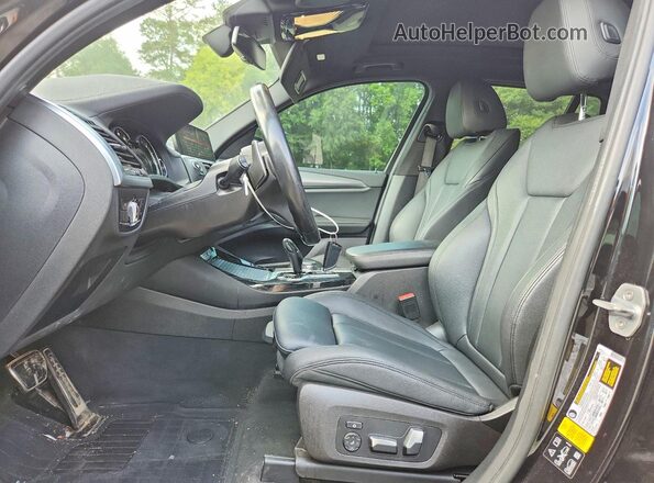 5UXTS3C5XK0Z04858 2019 BMW X3 Black Vista interior delantera