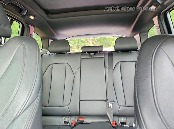 5UXTS3C5XK0Z04858 2019 BMW X3 Black Vista de los asientos traseros
