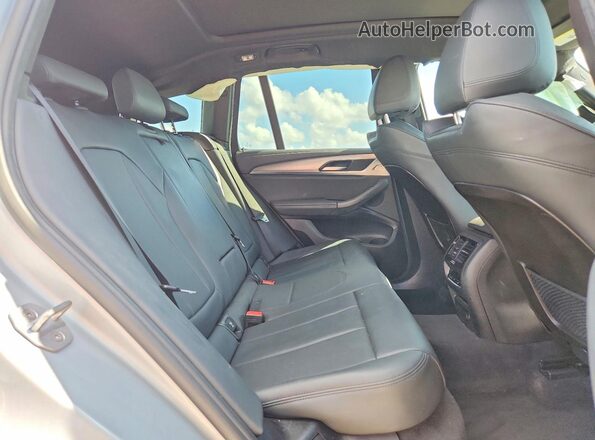 5UXTS3C5XK0Z07789 2019 BMW X3 Silver Вид задньої частини салону