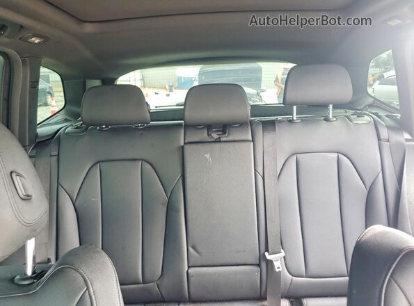 5UXTS3C5XK0Z08036 2019 BMW X3 White Rear seats view