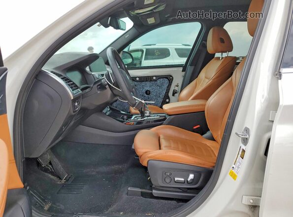 5UXTY3C02M9D78987 2021 BMW X3 White წინა სალონის ხედი