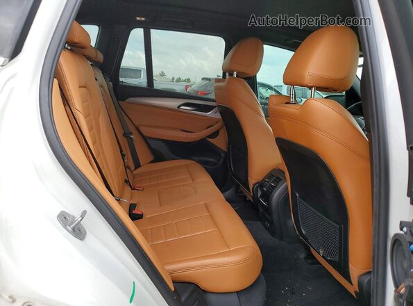 5UXTY3C02M9D78987 2021 BMW X3 White უკანა სალონის ხედი