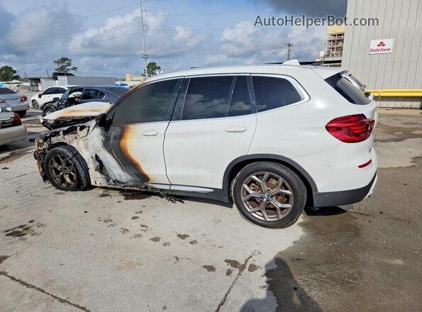5UXTY3C03M9F57698 2021 BMW X3 White Rear left