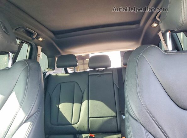 5UXTY3C06LLE55197 2020 BMW X3 Silver Rear seats view