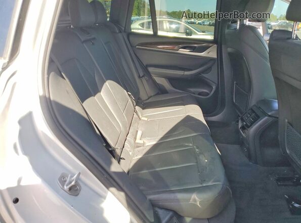 5UXTY3C06LLE55197 2020 BMW X3 Silver Rear interior view
