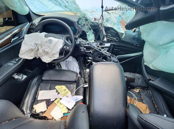 5UXTY3C06LLU70411 2020 BMW X3 Silver Առջևի վահանակի տեսք