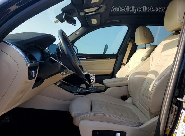 5UXTY3C09M9H29118 2021 BMW X3 Black Вид салону спереду
