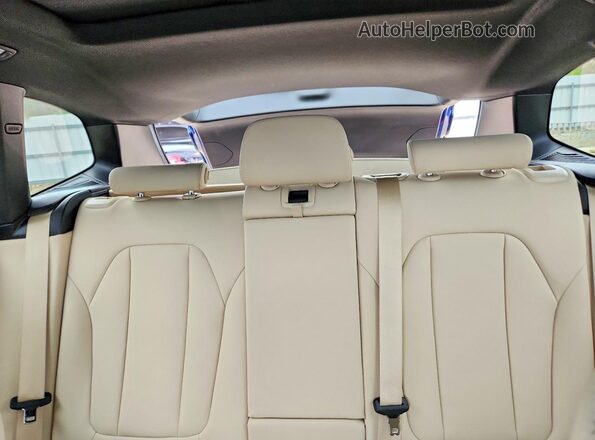5UXTY5C00L9B66583 2020 BMW X3 Blue უკანა სავარძლების ხედი