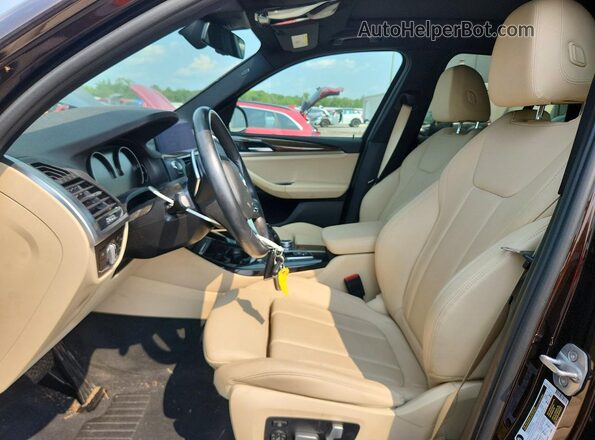 5UXTY5C00LLE55868 2020 BMW X3 Brown Widok wnętrza z przodu