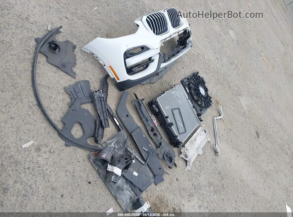 5UXTY5C00LLE58351 2020 BMW X3 White Սարքավորումների վահանակի տեսք