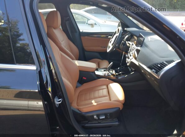 5UXTY5C02LLT32988 2020 BMW X3 Black Widok wnętrza z przodu