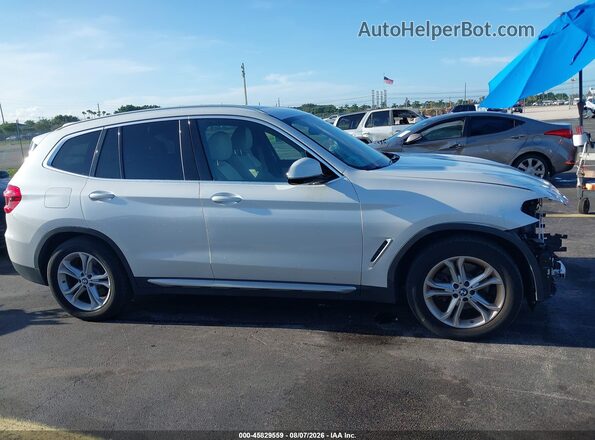 5UXTY5C02M9H25021 2021 BMW X3 White სალონის 360-გრადუსიანი ხედი