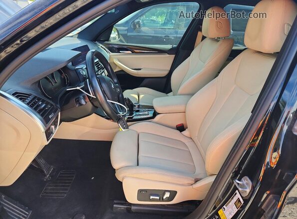 5UXTY5C03L9D10322 2020 BMW X3 Черный Вид салона спереди