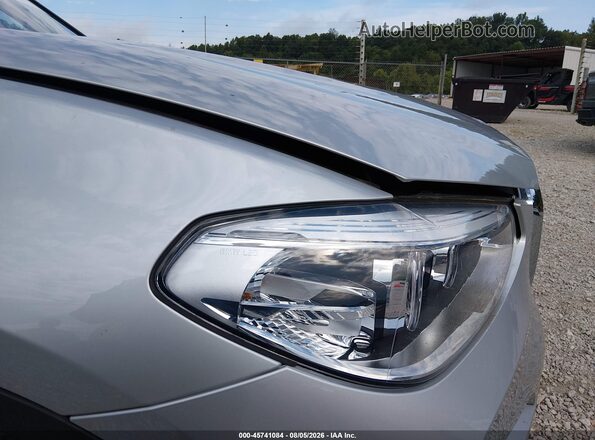 5UXTY5C03M9F95900 2021 BMW X3 Silver Widok wnętrza z tyłu