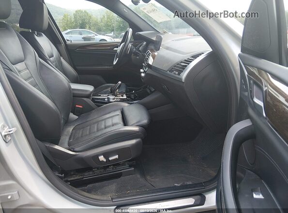5UXTY5C03M9H77936 2021 BMW X3 Silver Вид салону спереду