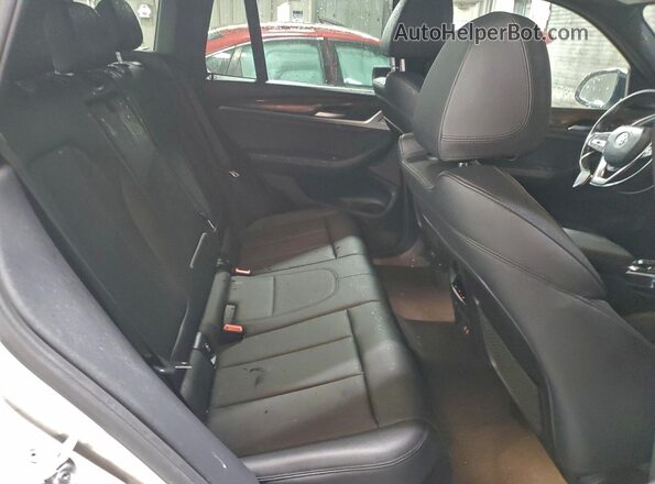 5UXTY5C05M9E81199 2021 BMW X3 White Rear seats view