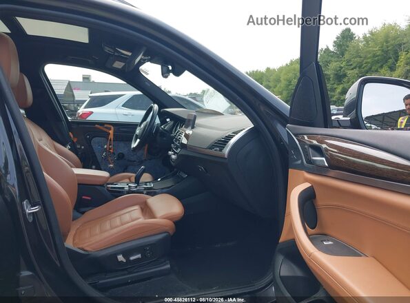5UXTY5C06M9E54660 2021 BMW X3 Gray Front interior view
