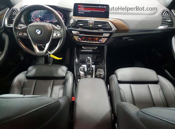 5UXTY5C0XM9E99780 2021 BMW X3 Silver Vista del salpicadero
