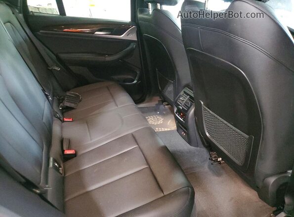 5UXTY5C0XM9E99780 2021 BMW X3 Silver Vista interior trasera