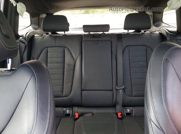 5UXTY9C00L9D23049 2020 BMW X3 Black Հետևի նստատեղերի տեսք
