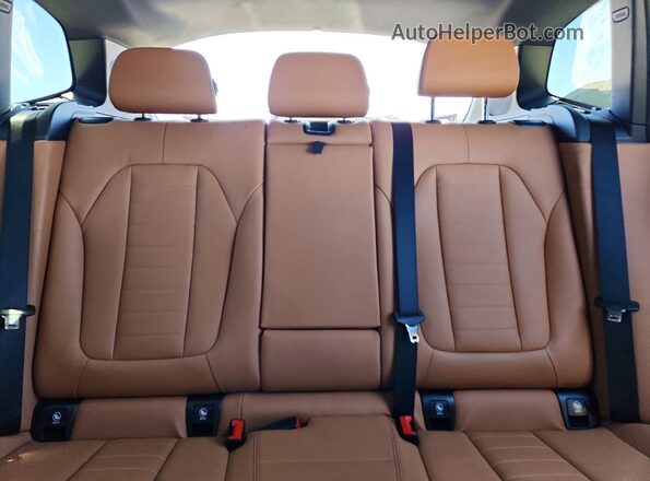 5UXTY9C02M9G26027 2021 BMW X3 Gray Հետևի նստատեղերի տեսք