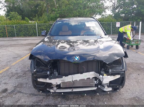 5UXTY9C03M9F80224 2021 BMW X3 Black Widok z przodu