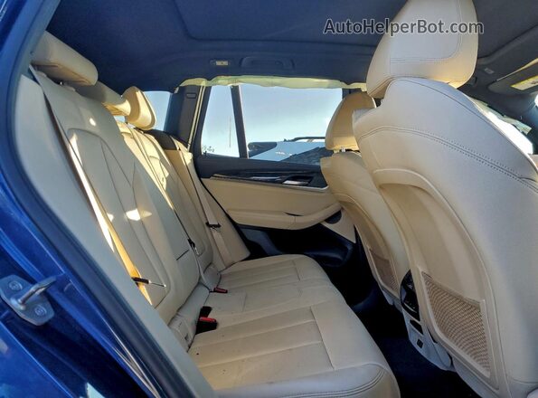 5UXTY9C04LLE59459 2020 BMW X3 Blue Vista interior trasera