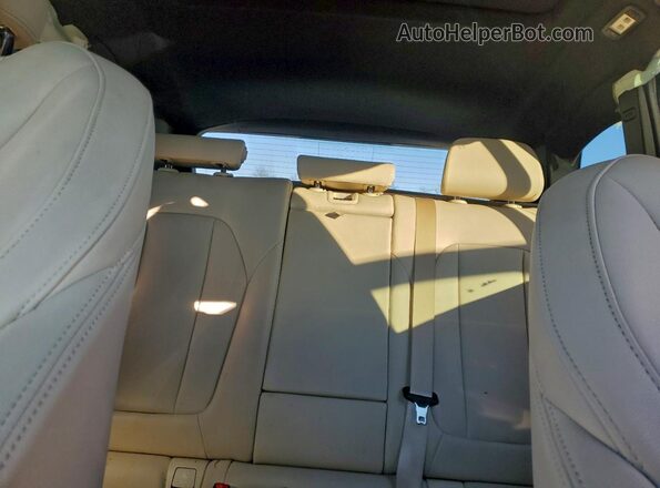 5UXTY9C04LLE59459 2020 BMW X3 Blue Vista de los asientos traseros