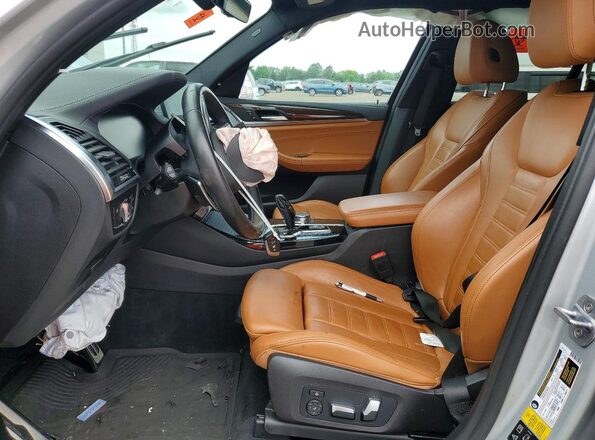 5UXTY9C06L9B36866 2020 BMW X3 Серебряный Вид салона спереди