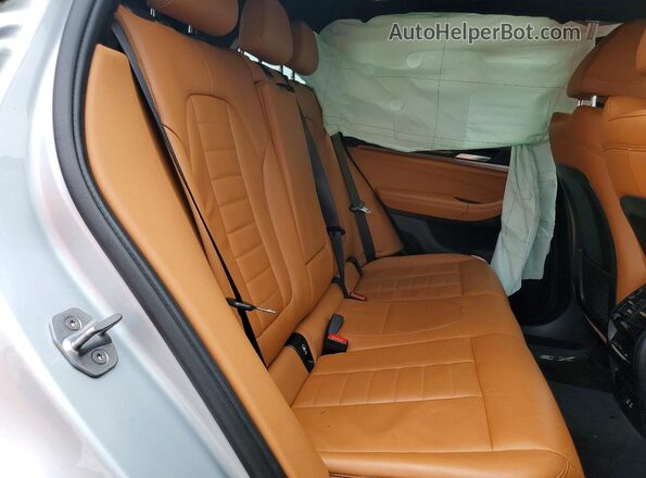 5UXTY9C06L9B36866 2020 BMW X3 Серебряный Вид задней части салона