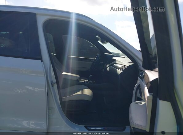 5UXWX7C52G0S17466 2016 BMW X3 White წინა სალონის ხედი