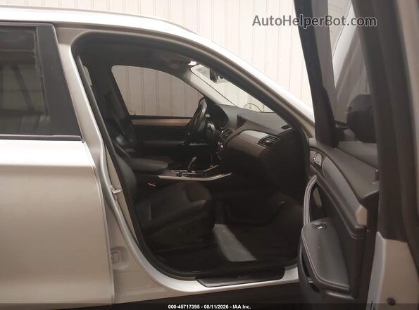 5UXWX7C54G0S15265 2016 BMW X3 Gray წინა სალონის ხედი