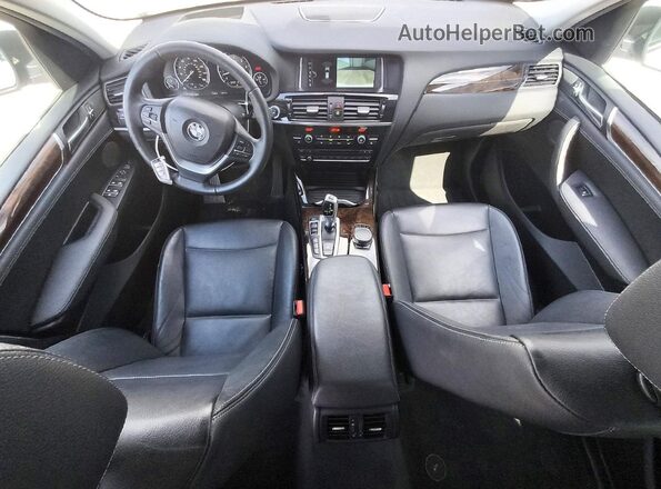 5UXWX7C55H0U39890 2017 BMW X3 White Առջևի վահանակի տեսք