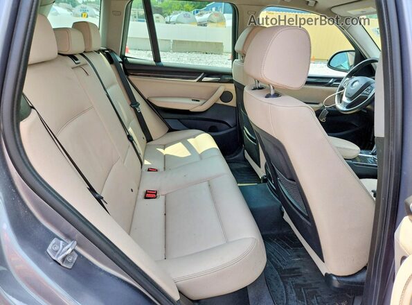 5UXWX7C59G0K36788 2016 BMW X3 Серый Вид задней части салона