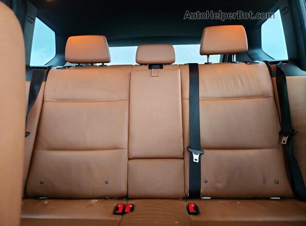 5UXWX9C31H0W71509 2017 BMW X3 White უკანა სავარძლების ხედი