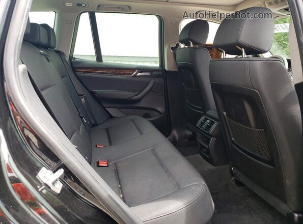 5UXWX9C33H0T22500 2017 BMW X3 Black Widok wnętrza z tyłu
