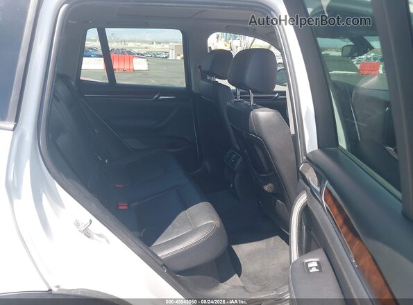 5UXWX9C33H0W69471 2017 BMW X3 White VIN კოდის სტიკერის ხედი