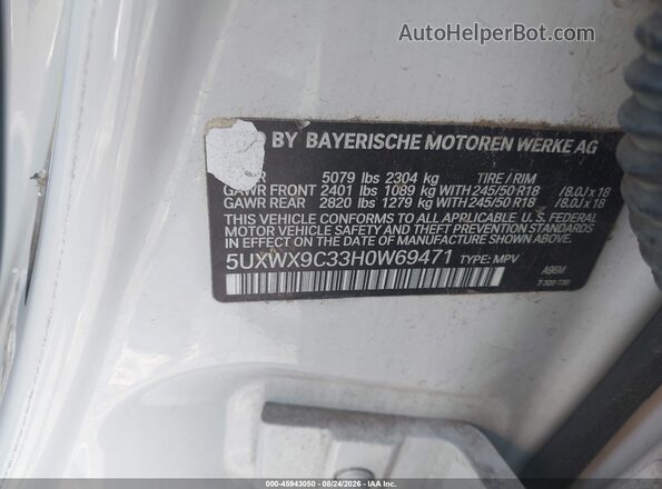 5UXWX9C33H0W69471 2017 BMW X3 White ძრავის განყოფილების ხედი
